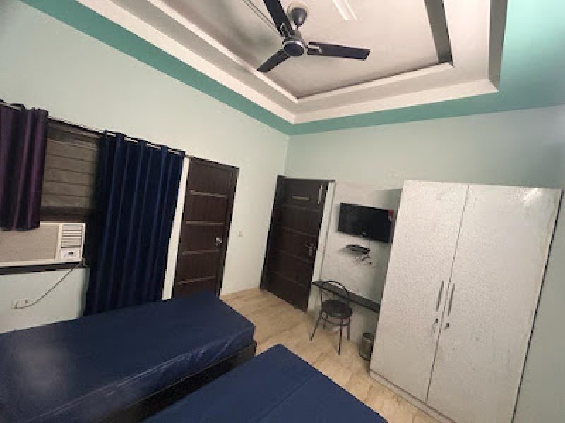 AC Double Sharing Shree Shyam Primestay