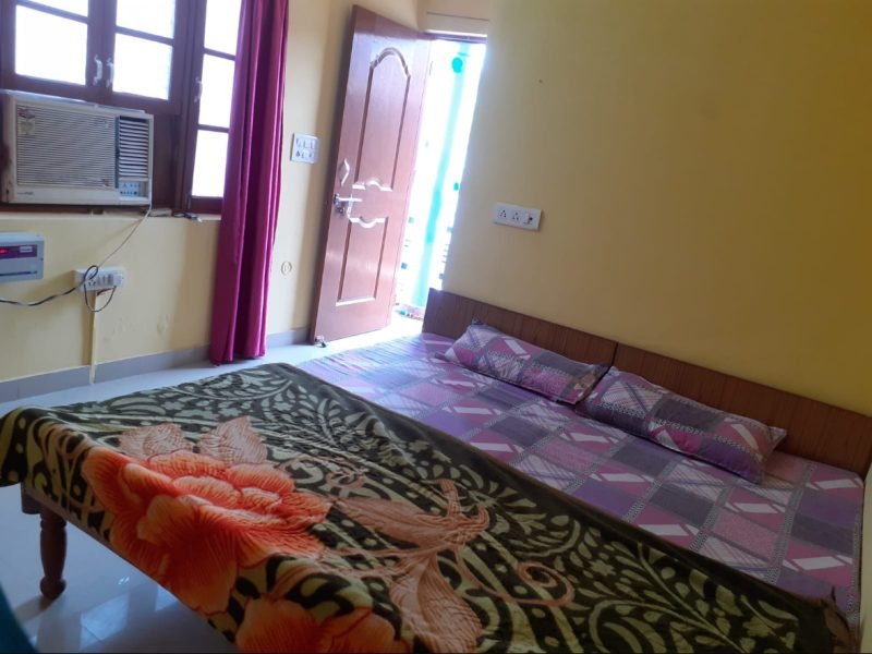 Standard AC/NonAC Room Sadan Niwas PrimeHome