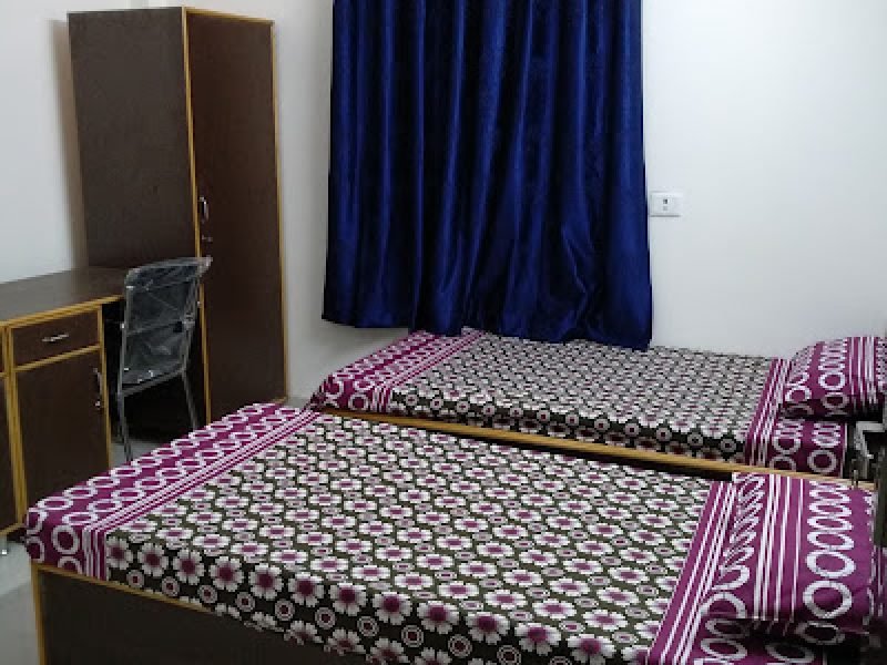 AC Double Sharing Room South Delhi Boys PrimeStay