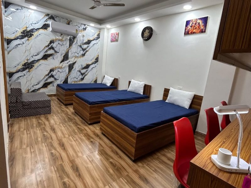 Sharing Room Ganpati Primestay